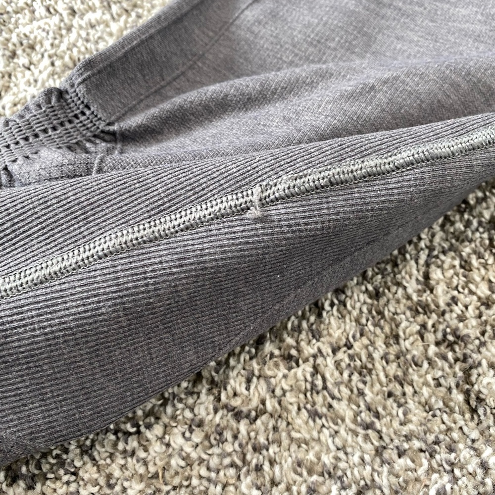 Lululemon In The Flow Crop II - Picture 9 of 15